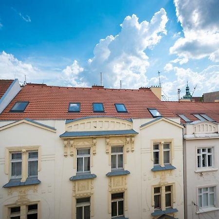 Bright Apartment Few Steps From Centre Prag Exteriör bild