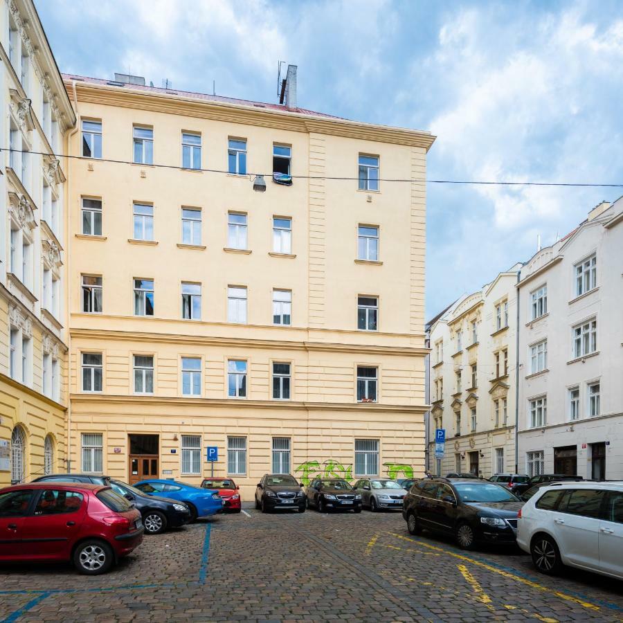 Bright Apartment Few Steps From Centre Prag Exteriör bild